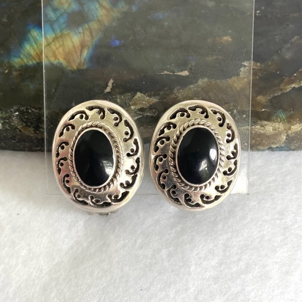 VTG Sterling Silver 925 Mexico Heavy Oval Bezel Set Black Onyx Clip On Earrings